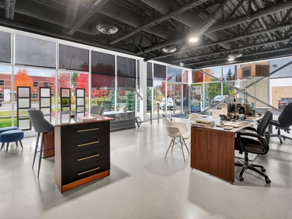 Industrial condo for sale � $350/sq.ft.