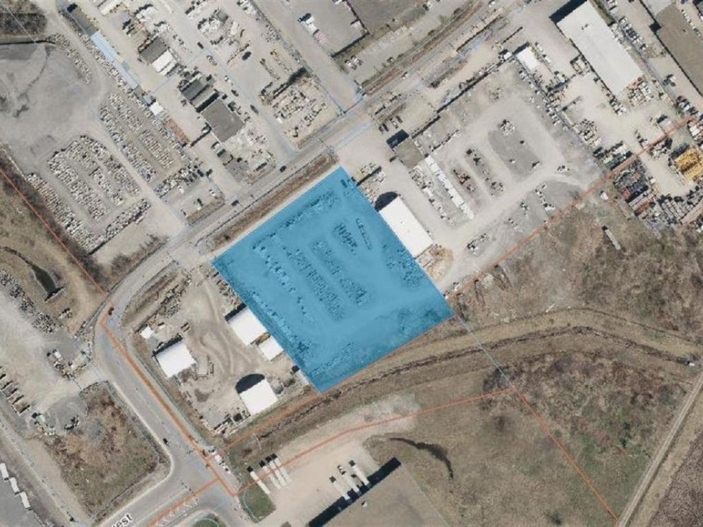 Land for lease - 190 Boul. Bellerose O.