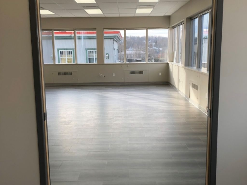 📢 Commercial Office for Sublease in Magog  1,060 sq. ft. | Parking Included | 🔥 Last 2 Months FREE! 🔥