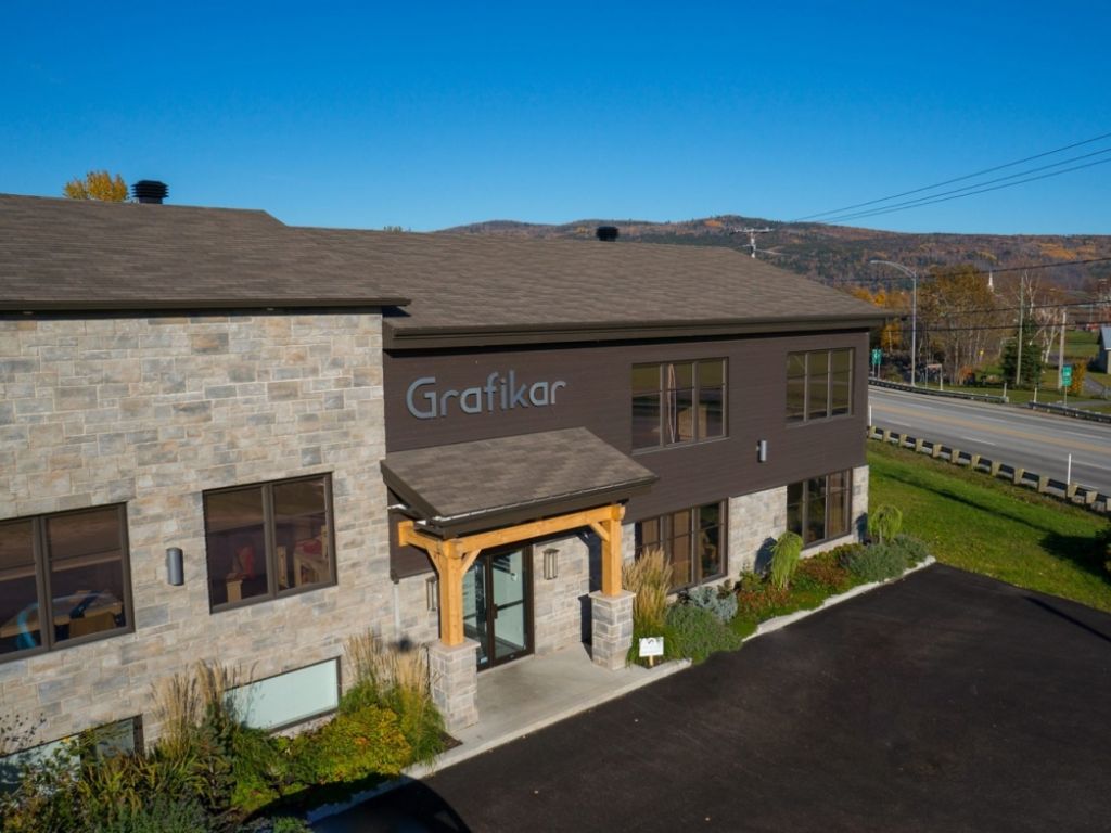 Superbe espace commercial  louer 