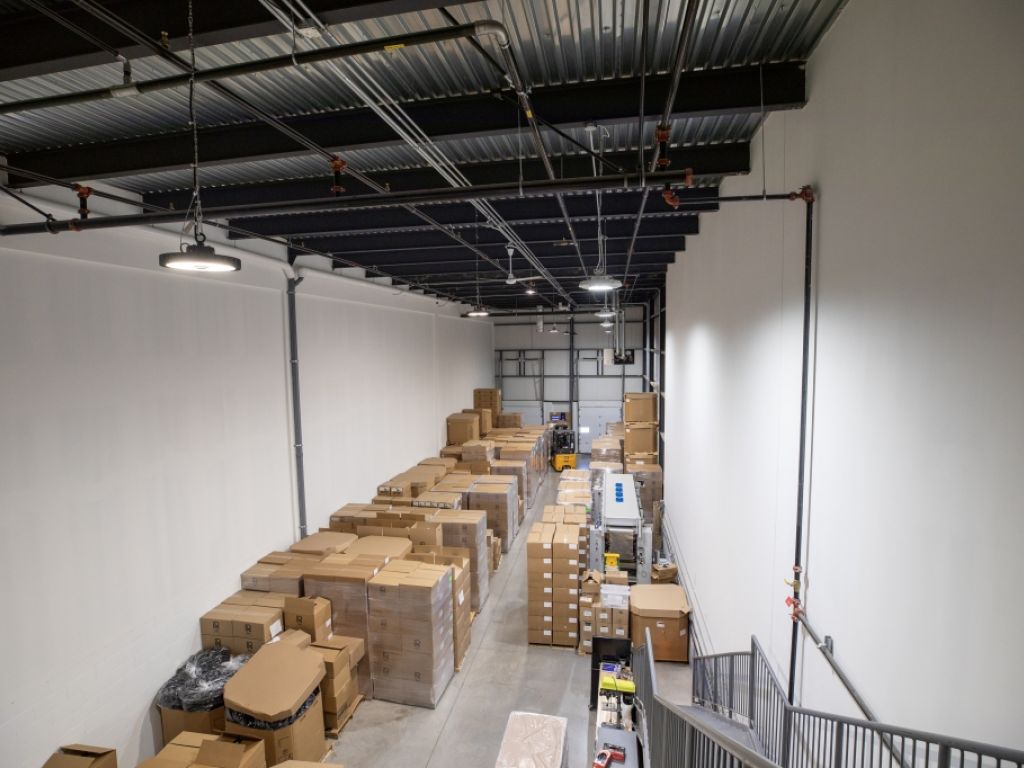 Local industriel  louer de 5 577PI | Boisbriand