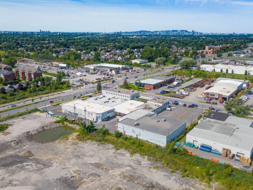 Space for office or business for rent Saint-Hubert