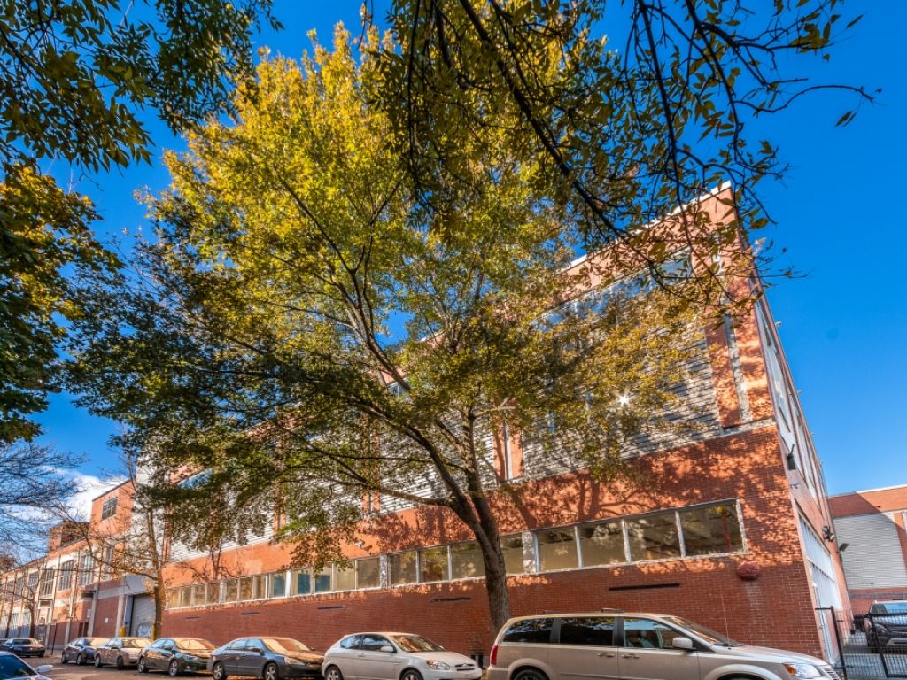 Bureaux neufs style loft  louer  Saint-Henri