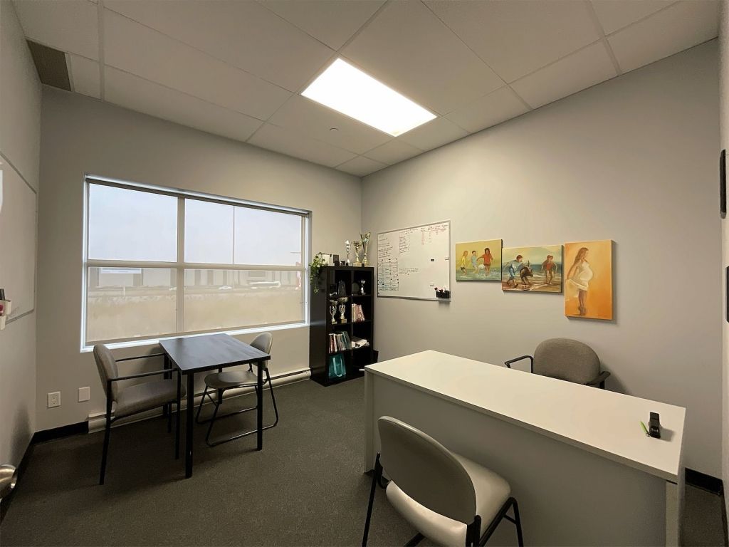 BUREAU � LOUER 2000 pi2 - LAVAL 