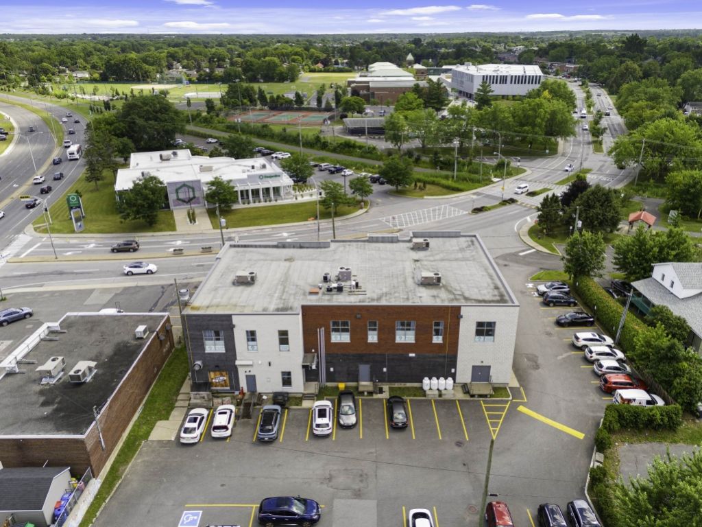 1,218 sq. ft. for Rent � Modern, Well-Located Building in Chambly