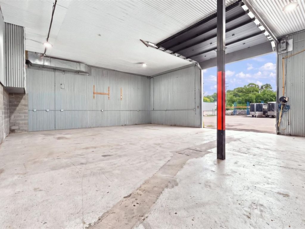 B�tisse industrielle � vendre