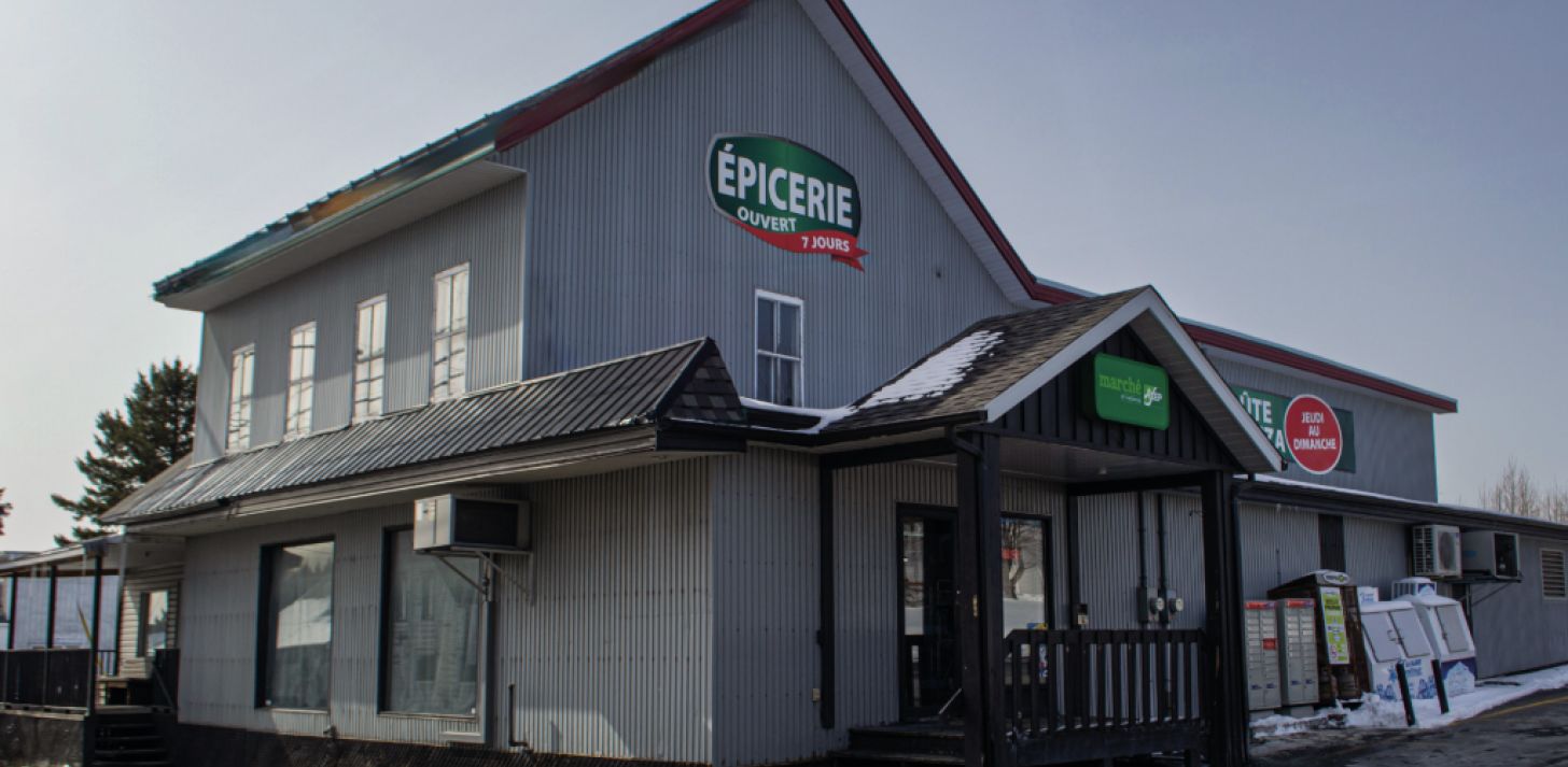Well-established grocery store with a strong local clientele � Saint-Th&eacute;ophile - For Sale