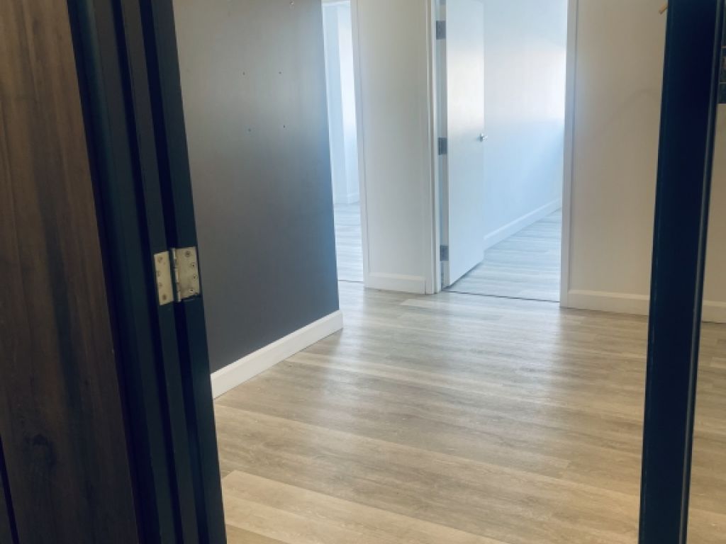 Bureau  louer - 465 rue Victoria St-Lambert Rive-Sud - 900 pi2