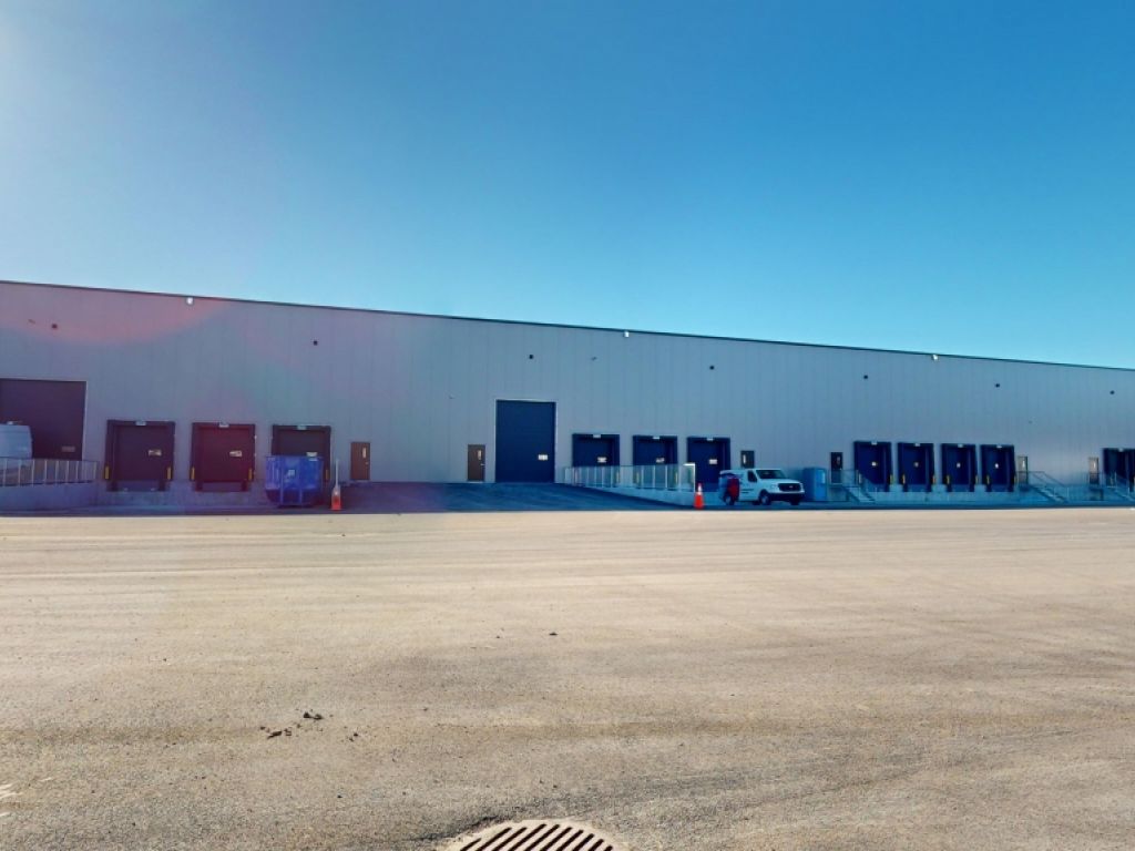 Commercial space for rent in Saint-Jrme - starting at 5,000 sq. ft.