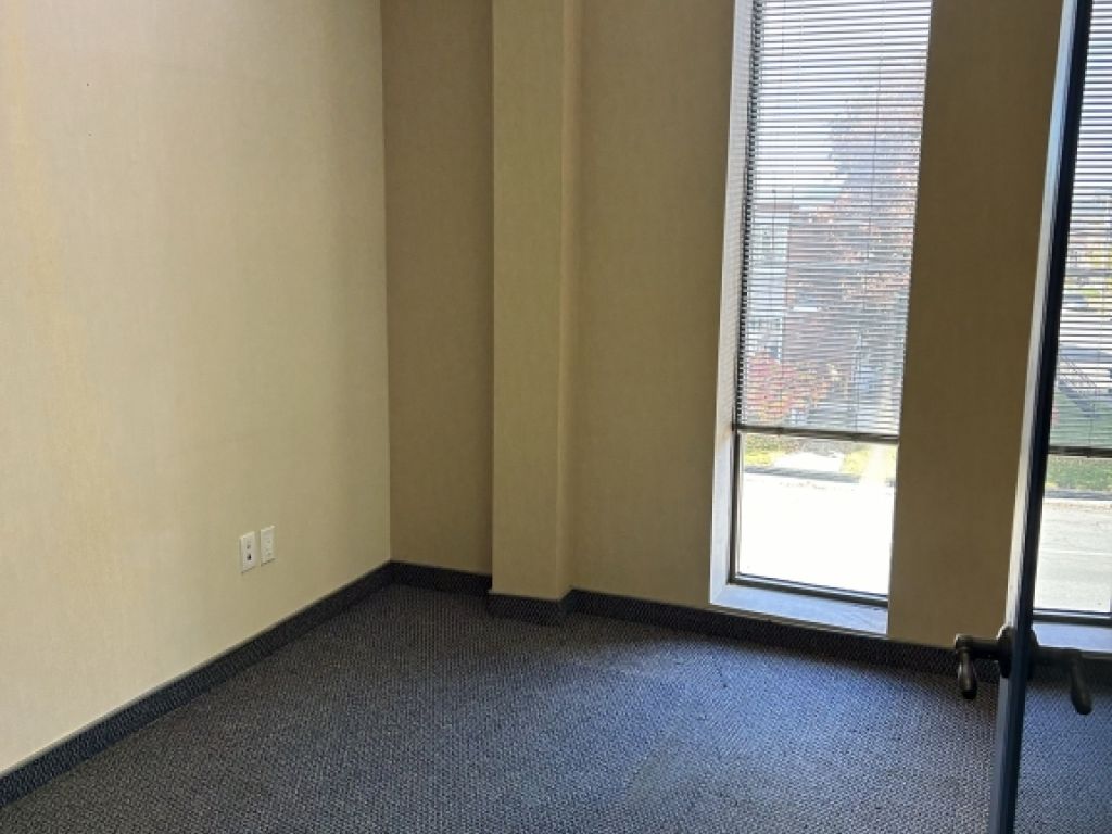 Bureaux professionnels � louer � 1 650 pi� � Saint-J�r�me 