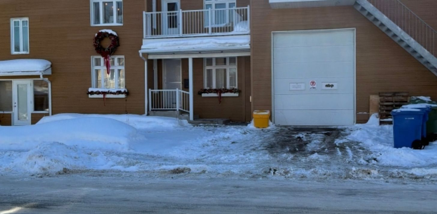 Local commercial &agrave; louer - 120 rue Godbout, Limoilou - For Rent