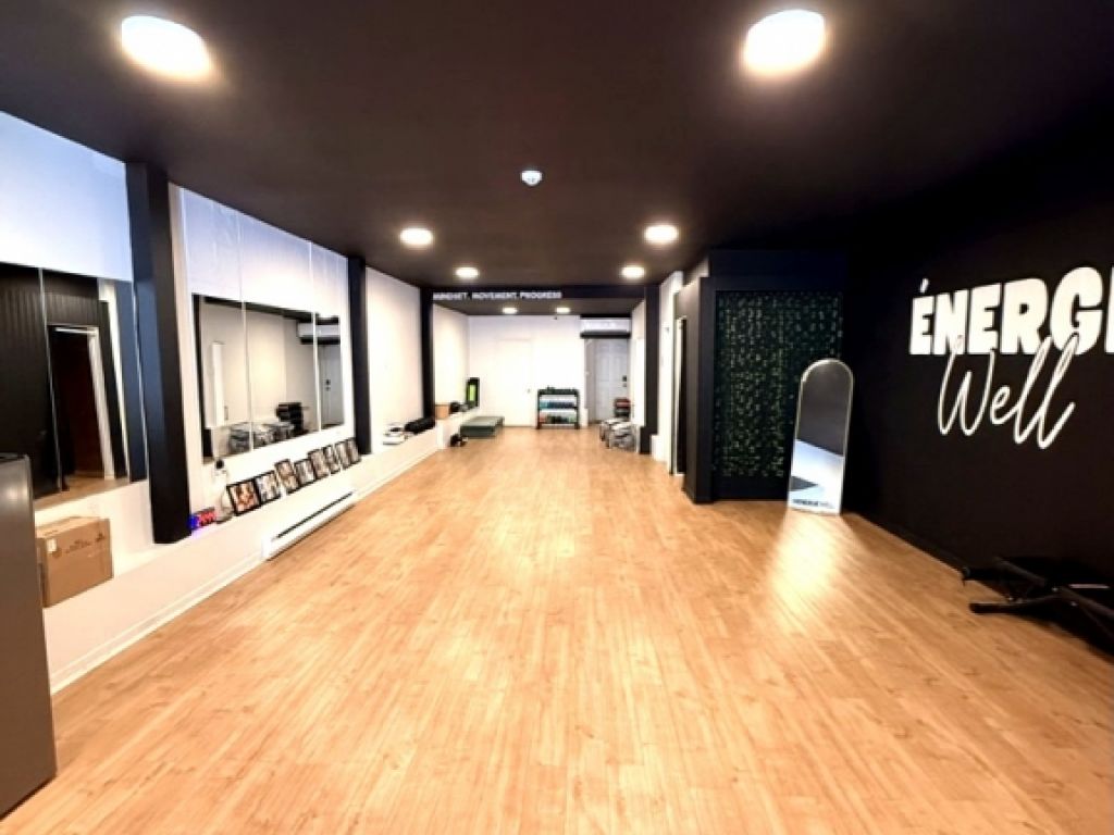 Business Collaboration Opportunity � 700 sq. ft. Shared Space