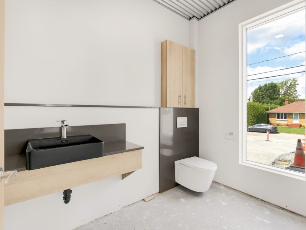 Emplacement commercial de choix- 3191 King Est, Sherbrooke