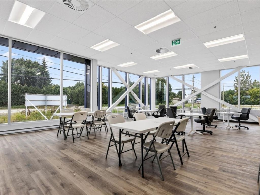 Industrial building for sale