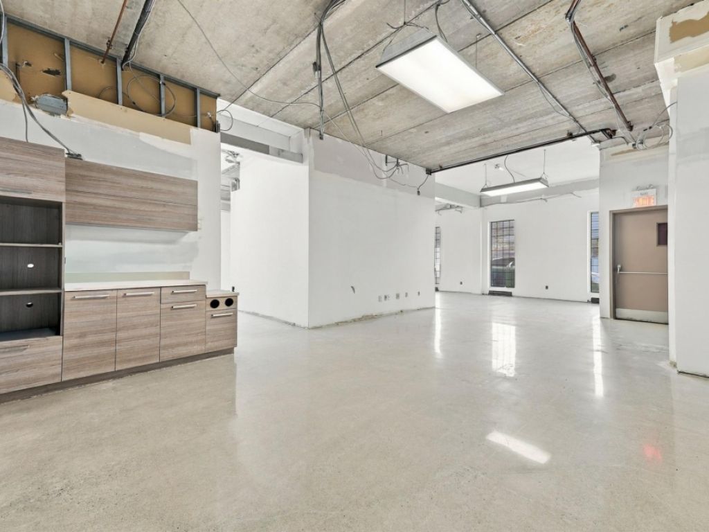 Industrial premises for rent