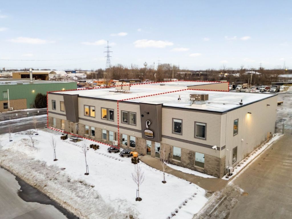 Bureau et espace industriel 3453 � 14183 pc Sainte-Catherine