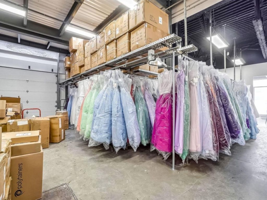 Industrial Condo for Sale or Rent � 4704 Rue Louis-B.-Mayer, Laval (Chomedey)