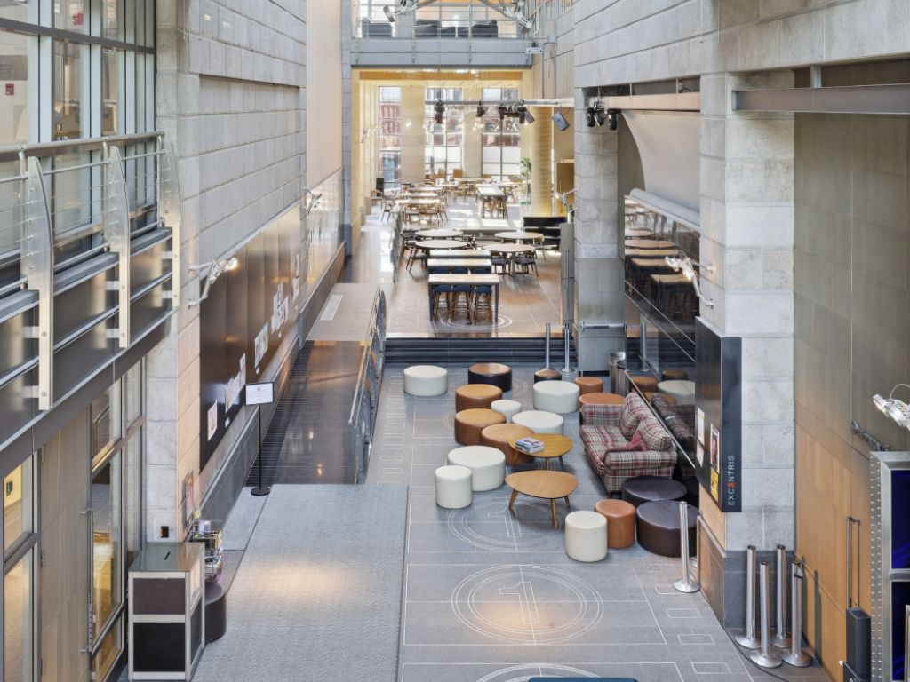 EX-CENTRIS FOR SALE / FOR RENT