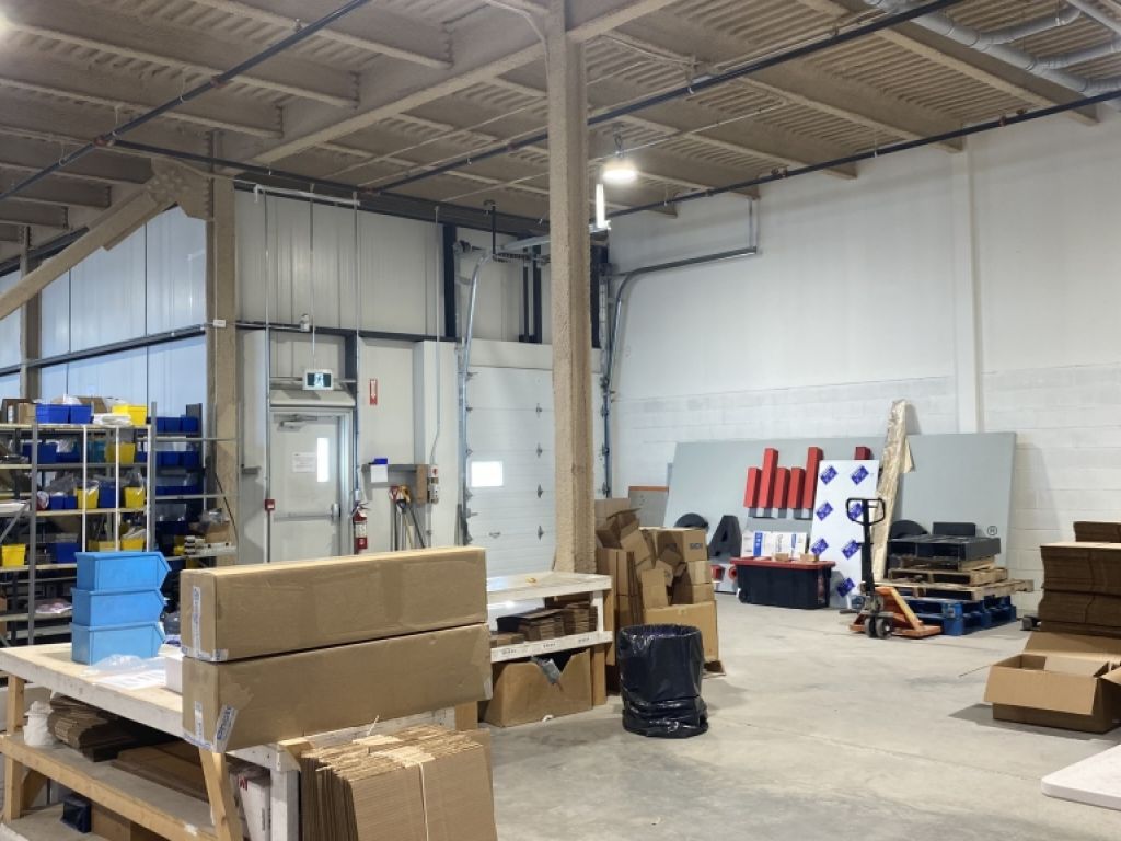 Office space + warehouse space