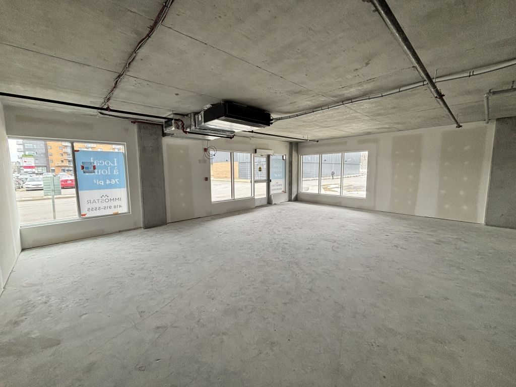 Commercial space for lease in Cap-Rouge