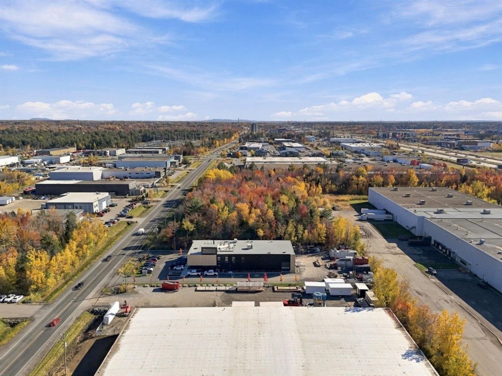 Industrial building for sale