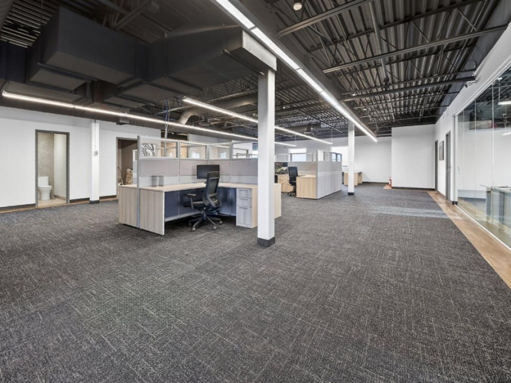 Industrial building for sale