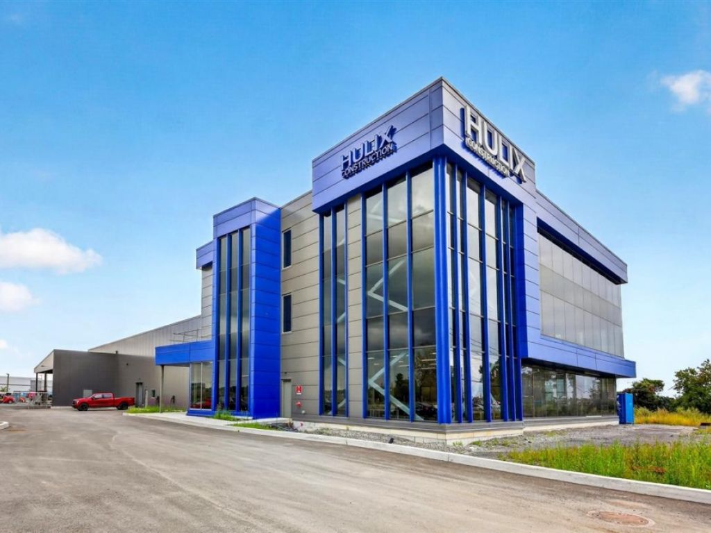 Industrial building for sale