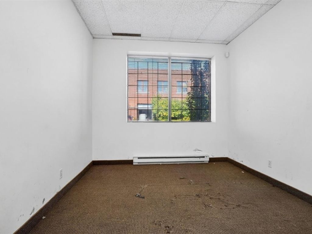 Industrial Space for Rent � 65 Rue de Port-Royal O., unit OP.2, Montr�al (Ahuntsic-Cartierville)