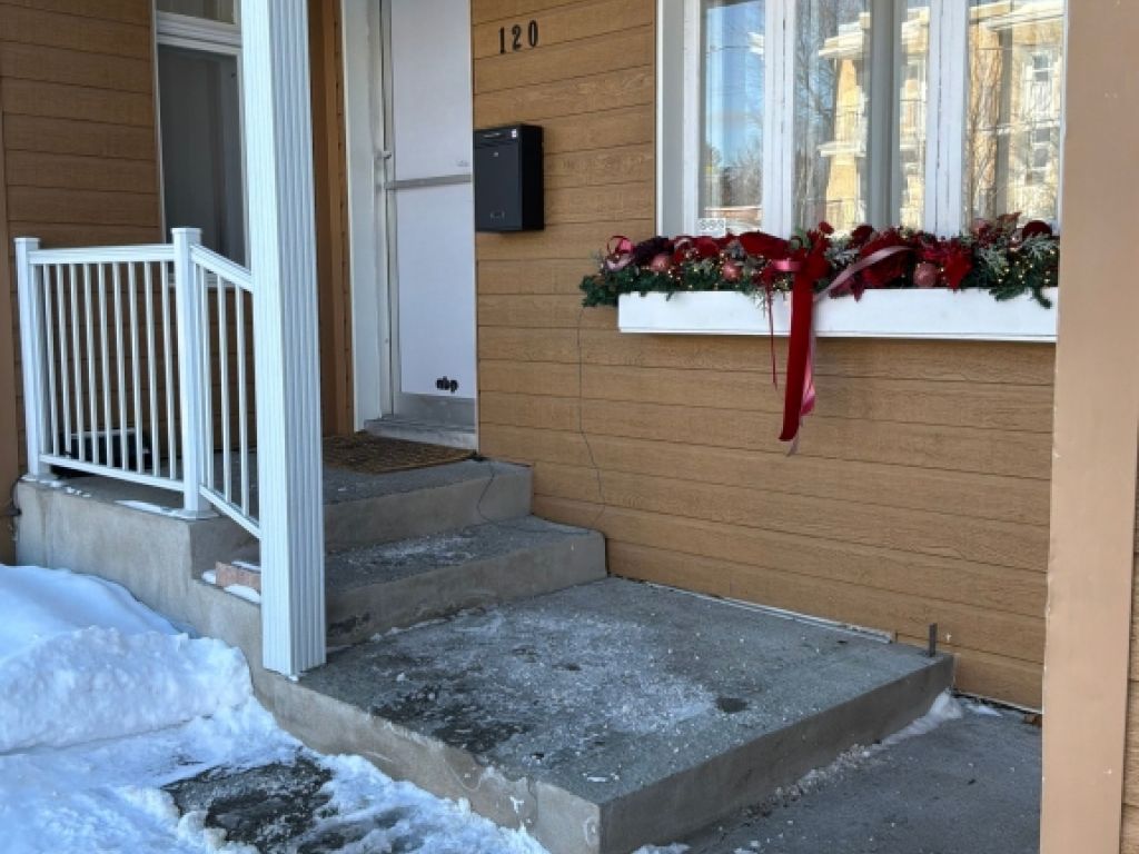 Local commercial � louer - 120 rue Godbout, Limoilou