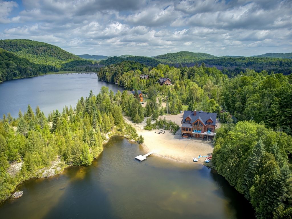 Domaine de chalets locatifs � vendre dans les Laurentides