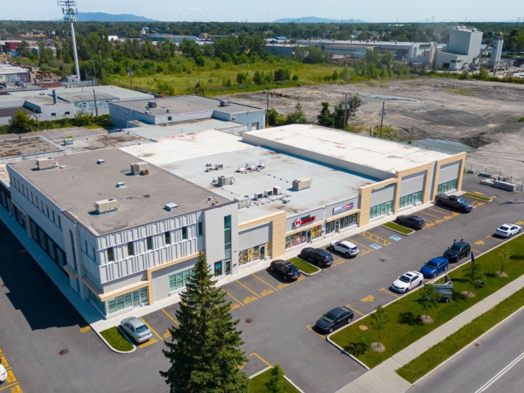 Space for office or business for rent Saint-Hubert