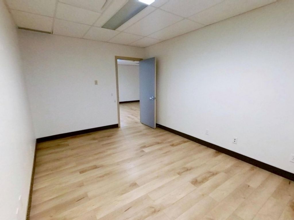 BUREAU  LOUER QUEBEC