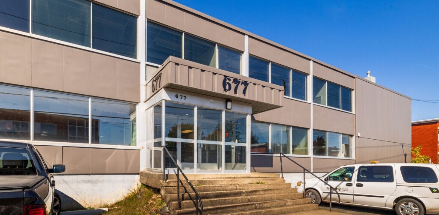 Spacious and highly functional industrial space  ideal for warehousing, logistics, or production - For Rent