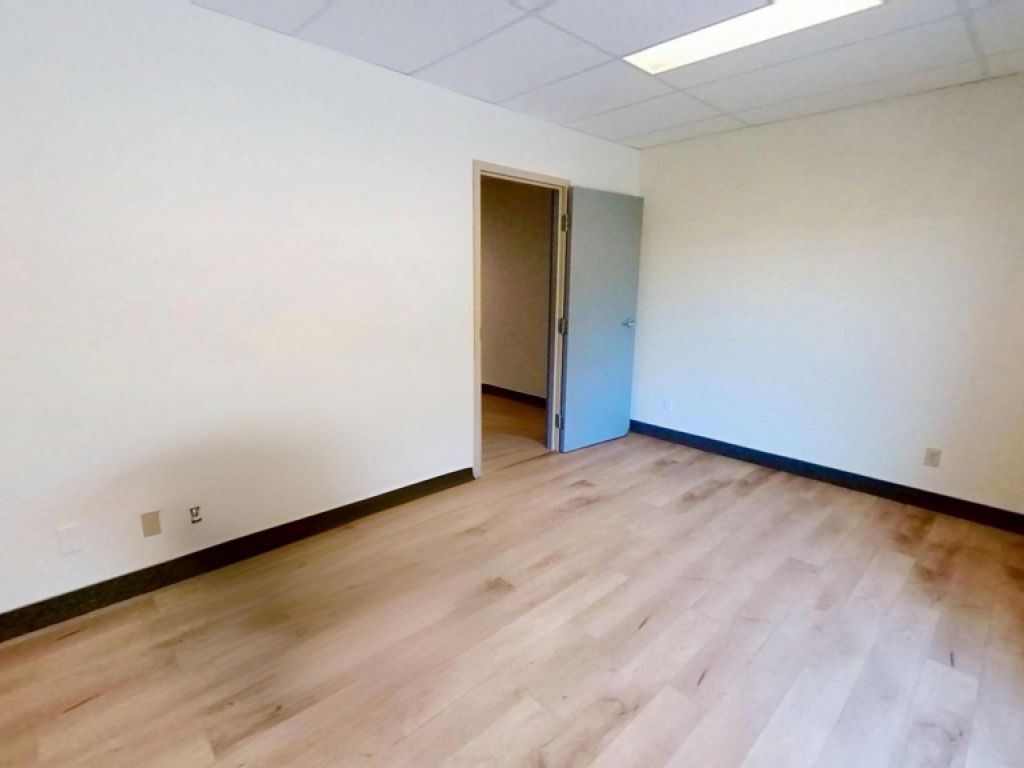 BUREAU  LOUER QUEBEC