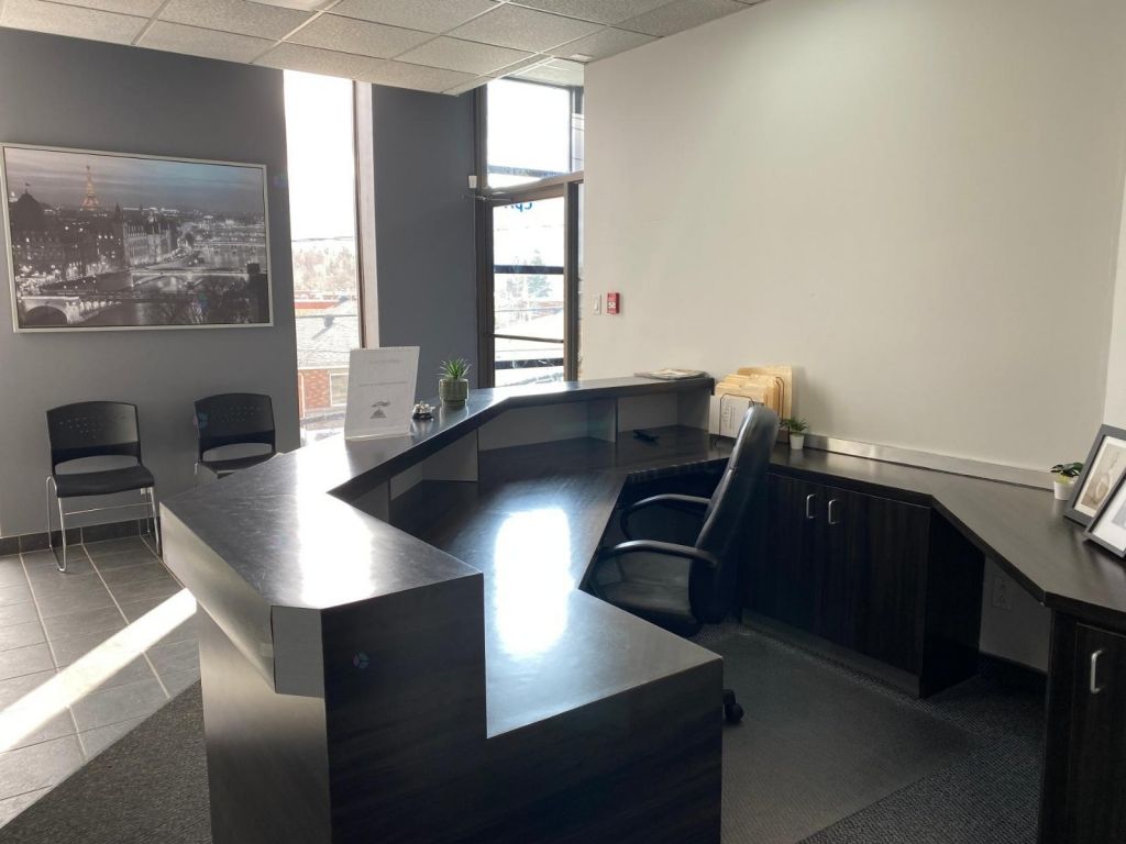 Bureaux professionnels � louer � 1 650 pi� � Saint-J�r�me 