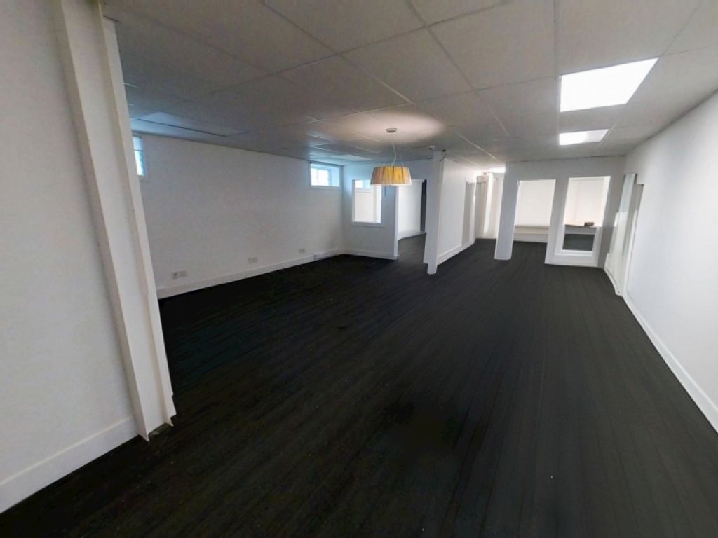 LOCAL 602 - LOCAL INDUSTRIEL � NEUVILLE