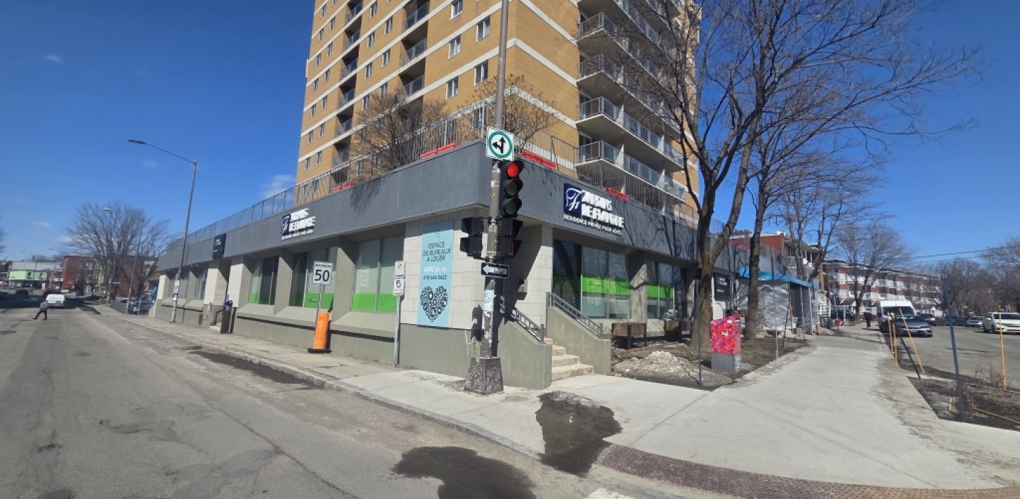 Local 110 - 1460 1&egrave;re Avenue - For Rent