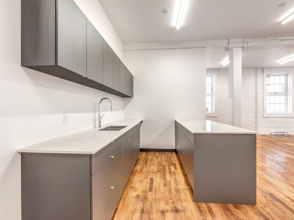 Newly renovated loft offices for rent in Little Italy/Rosemont