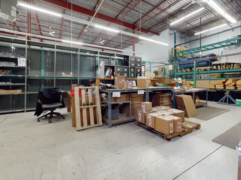  Industrial Space for Rent | Boisbriand | 2500 to 50 000 FT�