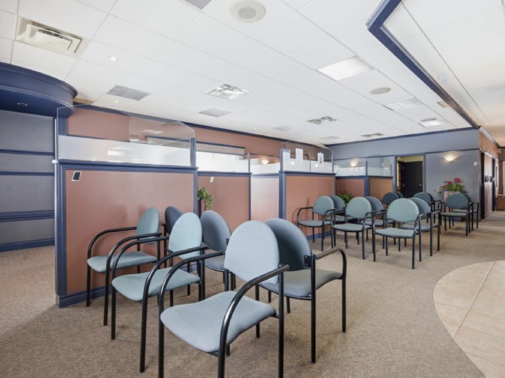 B�tisse commerciale � vendre