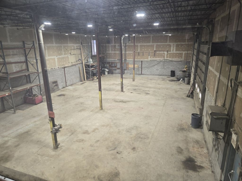 Land/Garage/office