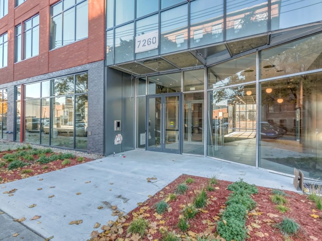 Espace de bureau neuf  louer au Mile-Ex 