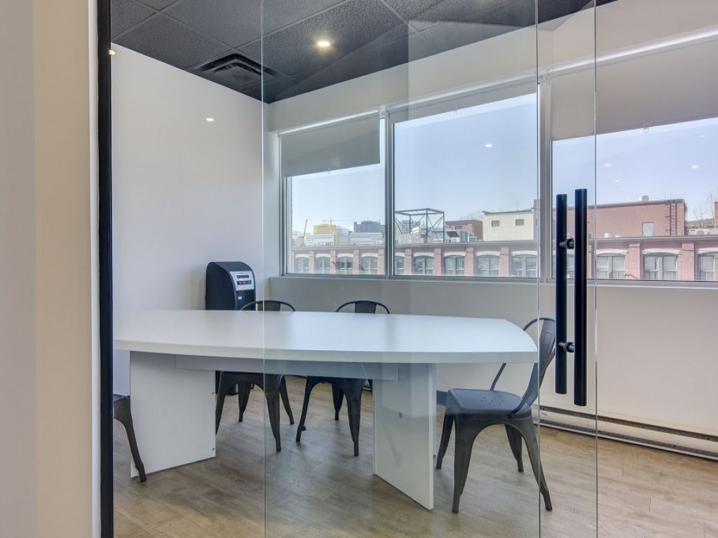 Turnkey suite for lease in Saint-Henri