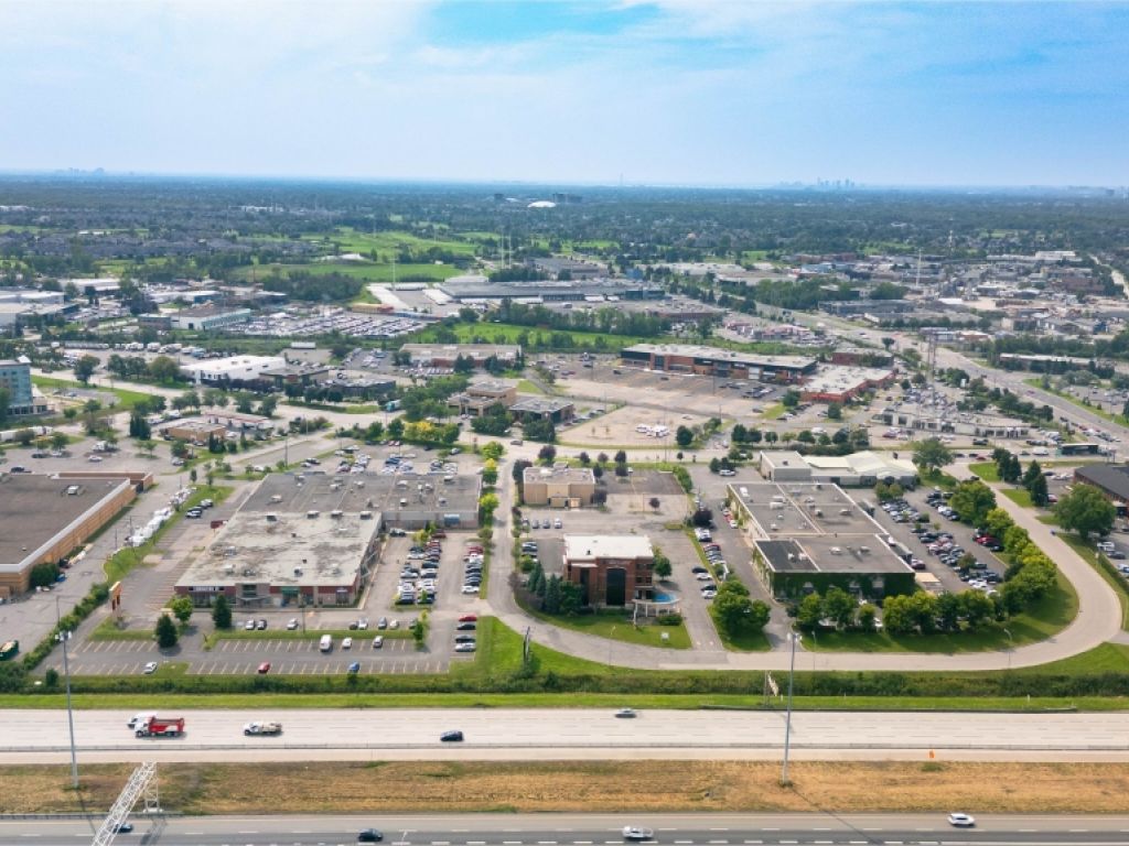 Office space for rent, 2,031 sq. ft. Boucherville.