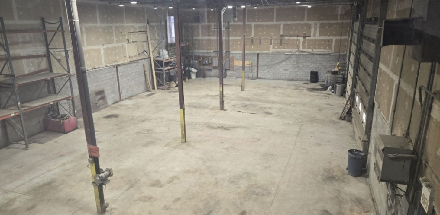 Land/Garage/office - For Rent