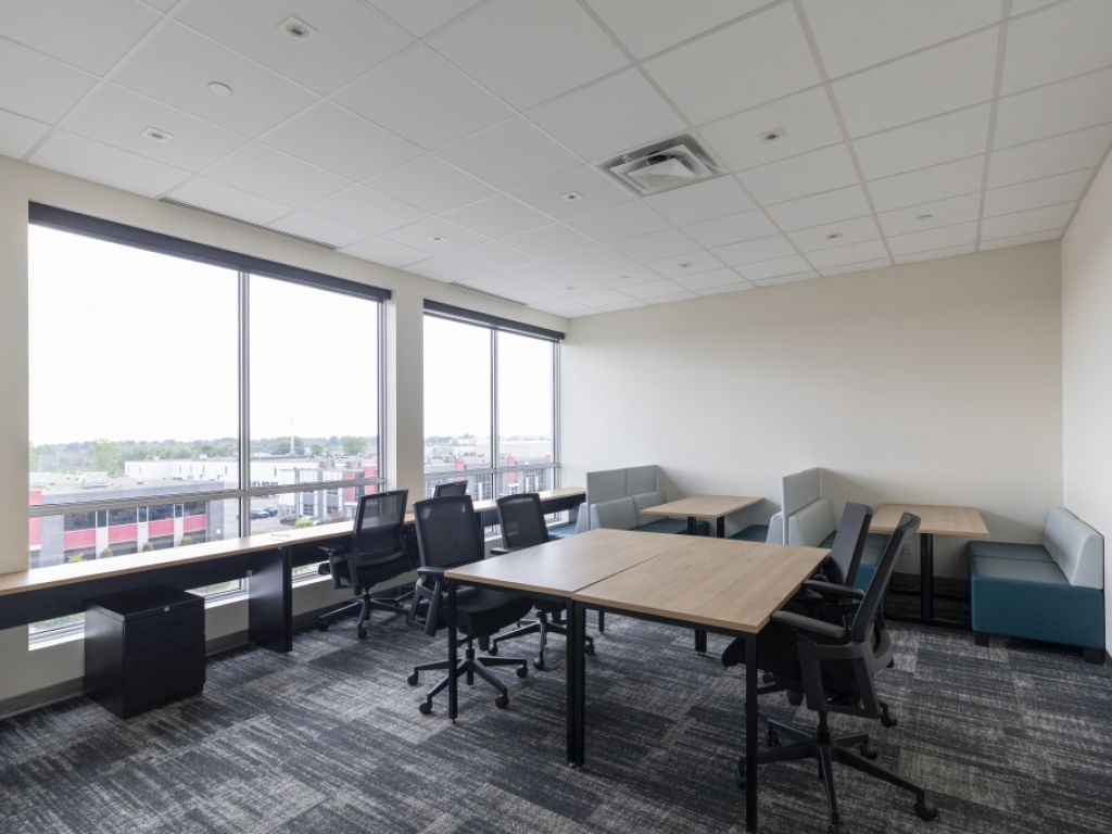 Office Space for Rent | Laval | 3,000 to 10,000 sq.ft