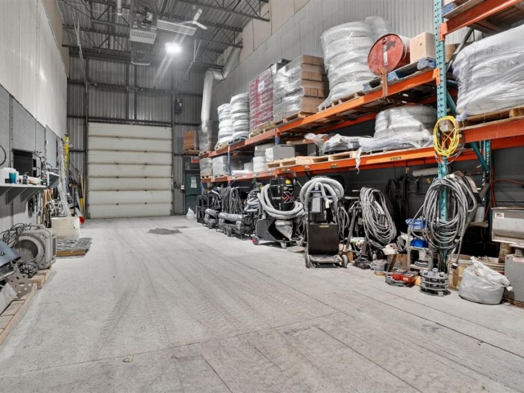 Industrial building for sale � $350/sq.ft.