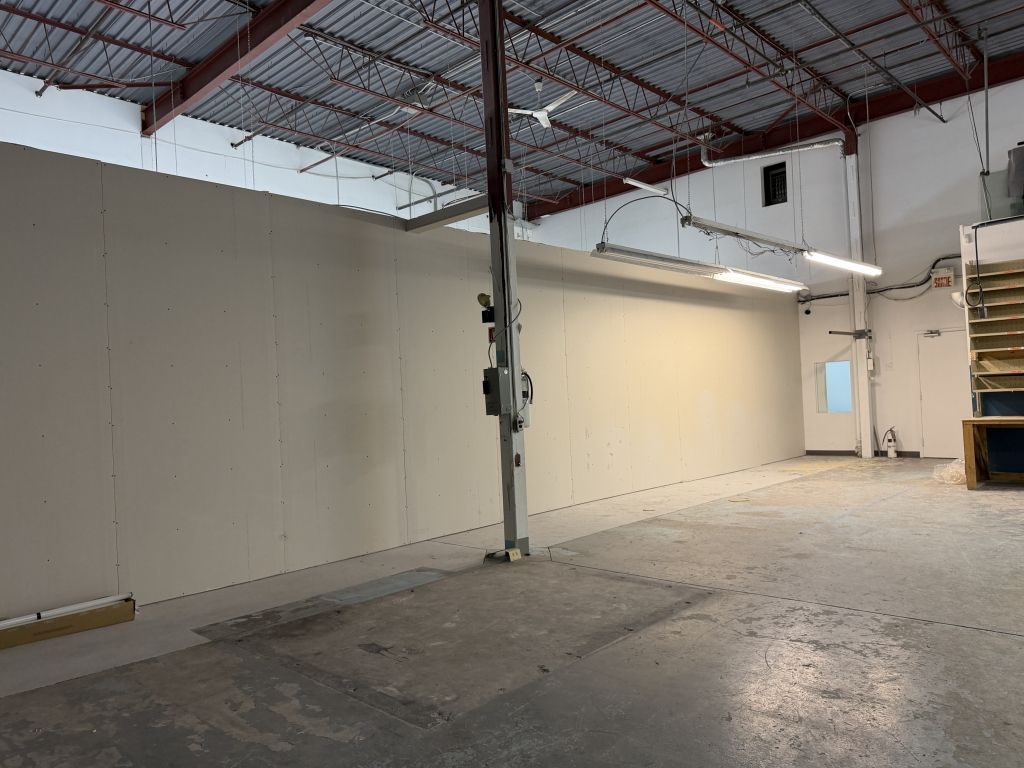 1,500-sq-ft industrial space for rent with private office and loading dock. Ideal location.