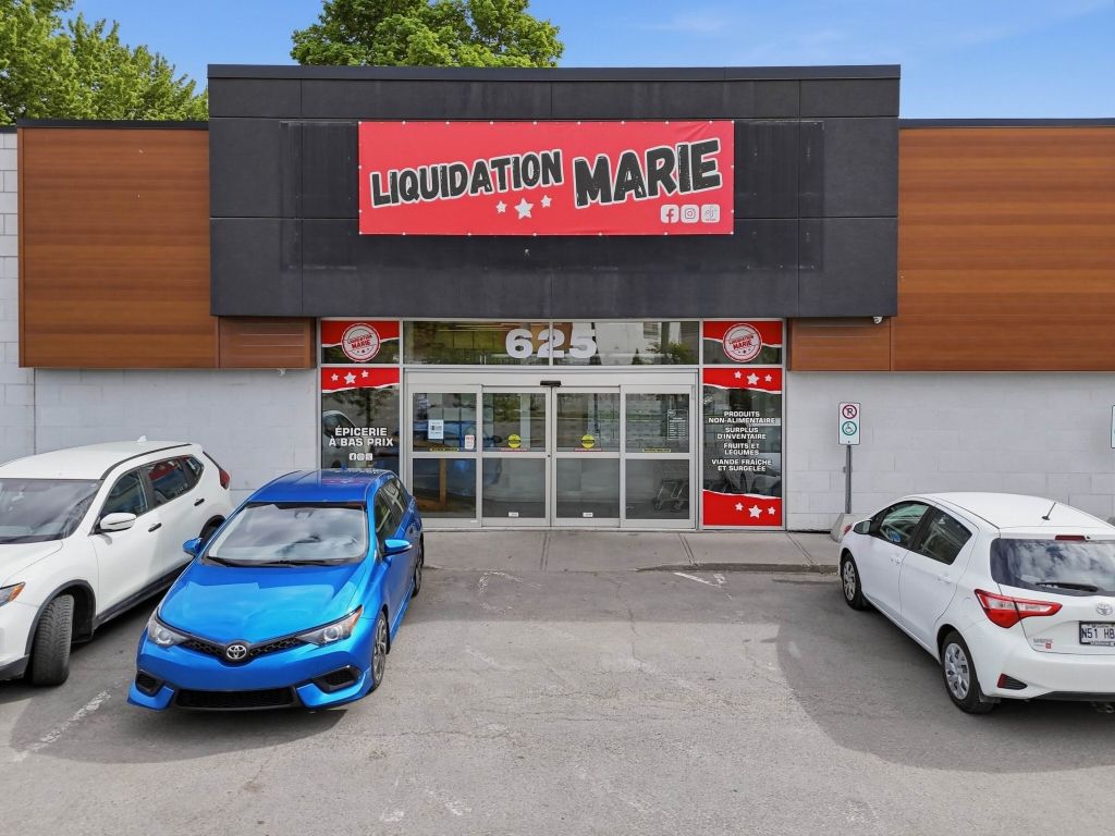 6,603 sq.ft. Commercial space in Saint-Jerome