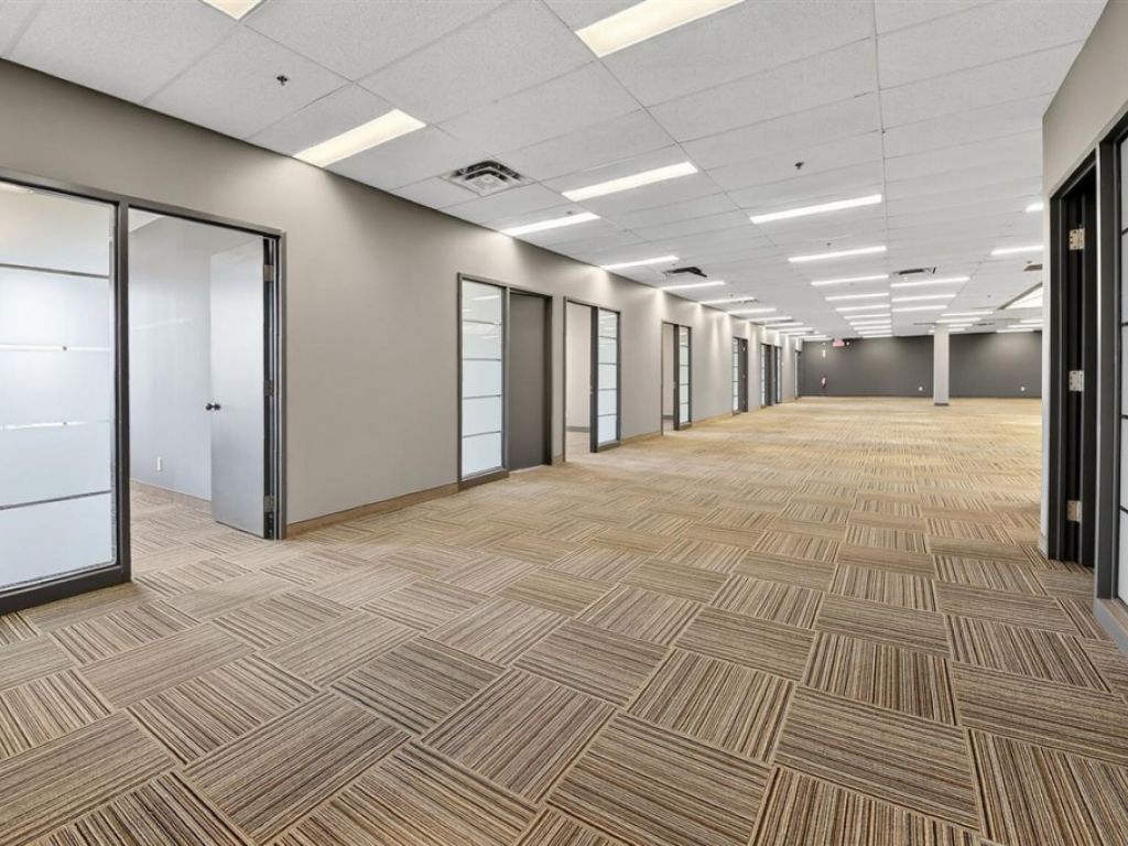 Office Space for Rent � 4141 Aut. Jean-No�l-Lavoie (A-440), unit 200V, Laval (Chomedey)